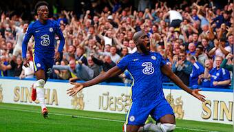 Premier League: Romelu Lukaku scores twice as Chelsea beat Aston Villa to stay unbeaten