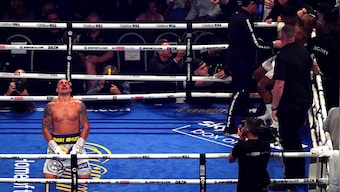 Oleksandr Usyk leaves Ukraine war, preparing for rematch with Anthony Joshua
