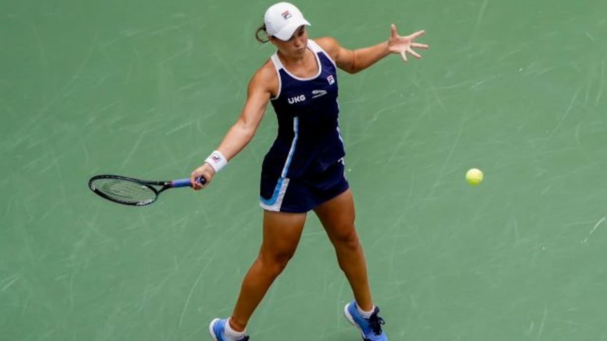 World No 1 Ashleigh Barty pulls out of WTA Finals, ends season