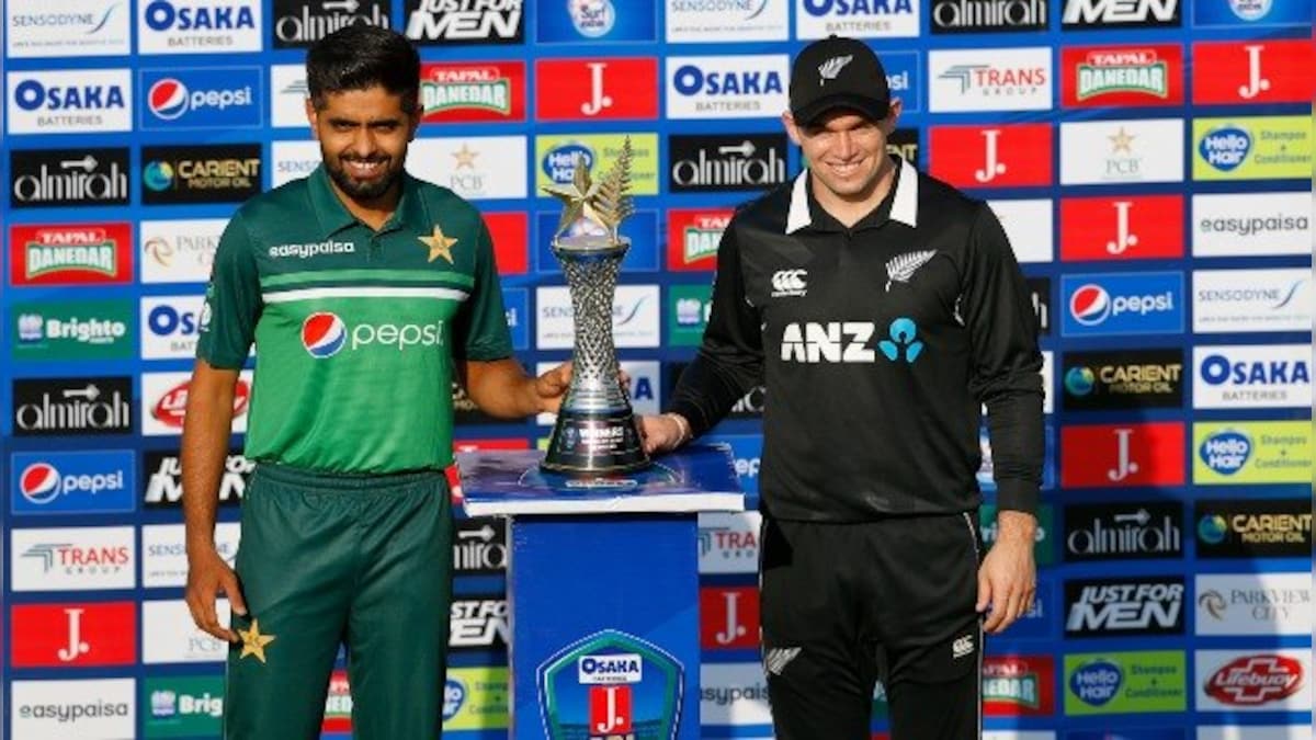 New Zealand pull out of Pakistan tour minutes before first ODI due to security concerns