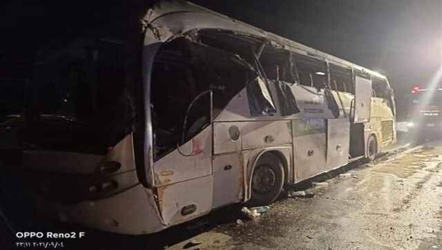 At least 12 killed, 34 injured in bus crash on Egypt highway near Suez At least 12 killed, 34 injured in bus crash on Egypt highway near Suez
