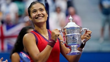 US Open 2021: Great Britain's Emma Raducanu beats Leylah Fernandez in straight sets to win maiden Grand Slam