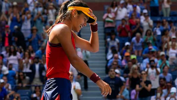 US Open 2021: World No 150 Emma Raducanu, just 18 years old, rolls into semis