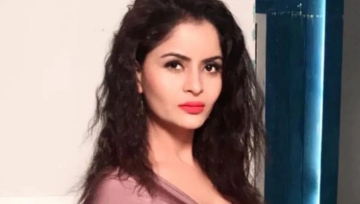 Rekha Porn - Bombay HC rejects Gehana Vasisht's pre-arrest bail plea in pornography  case-Entertainment News , Firstpost