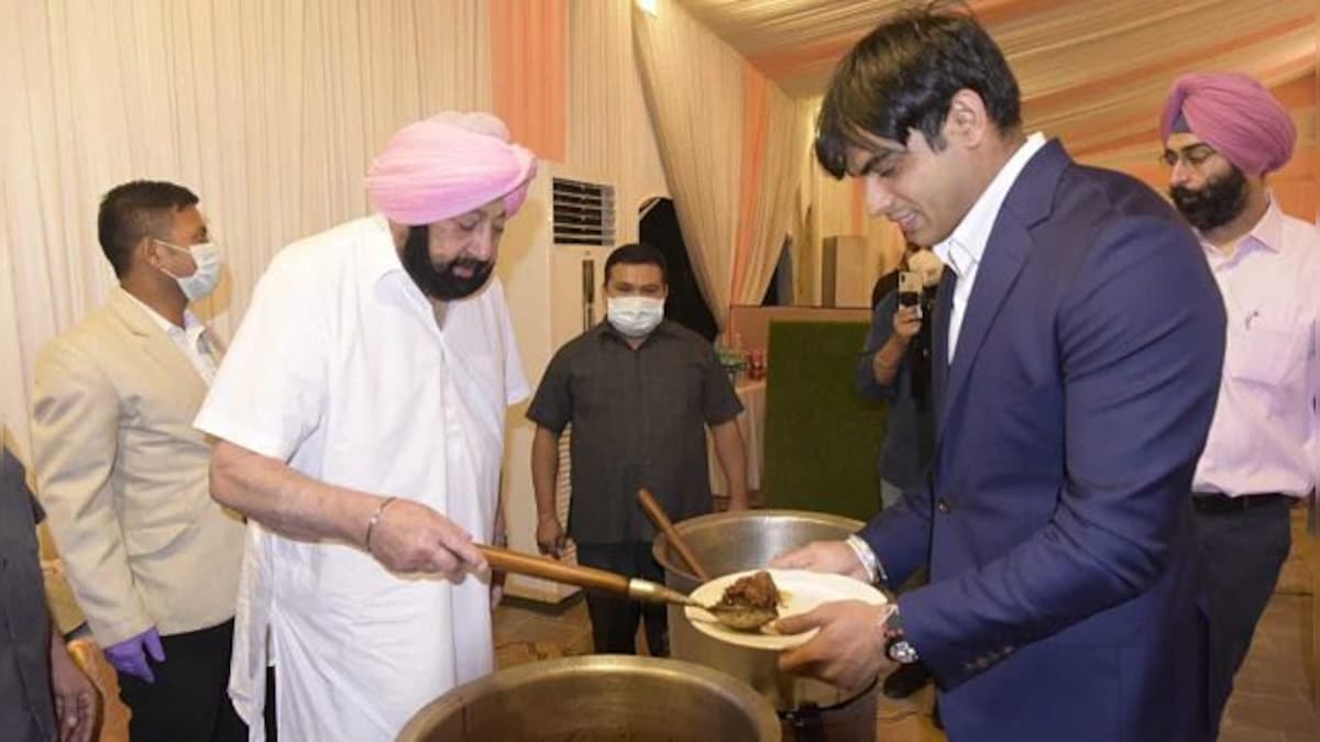 Meal fit for Olympic heroes: When Punjab CM Amarinder Singh cooked for, served Neeraj Chopra and Co