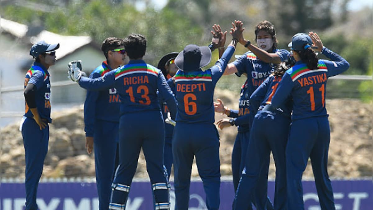 Jhulan Goswami, Yastika Bhatia star as India win third ODI to stop Australia's winning streak