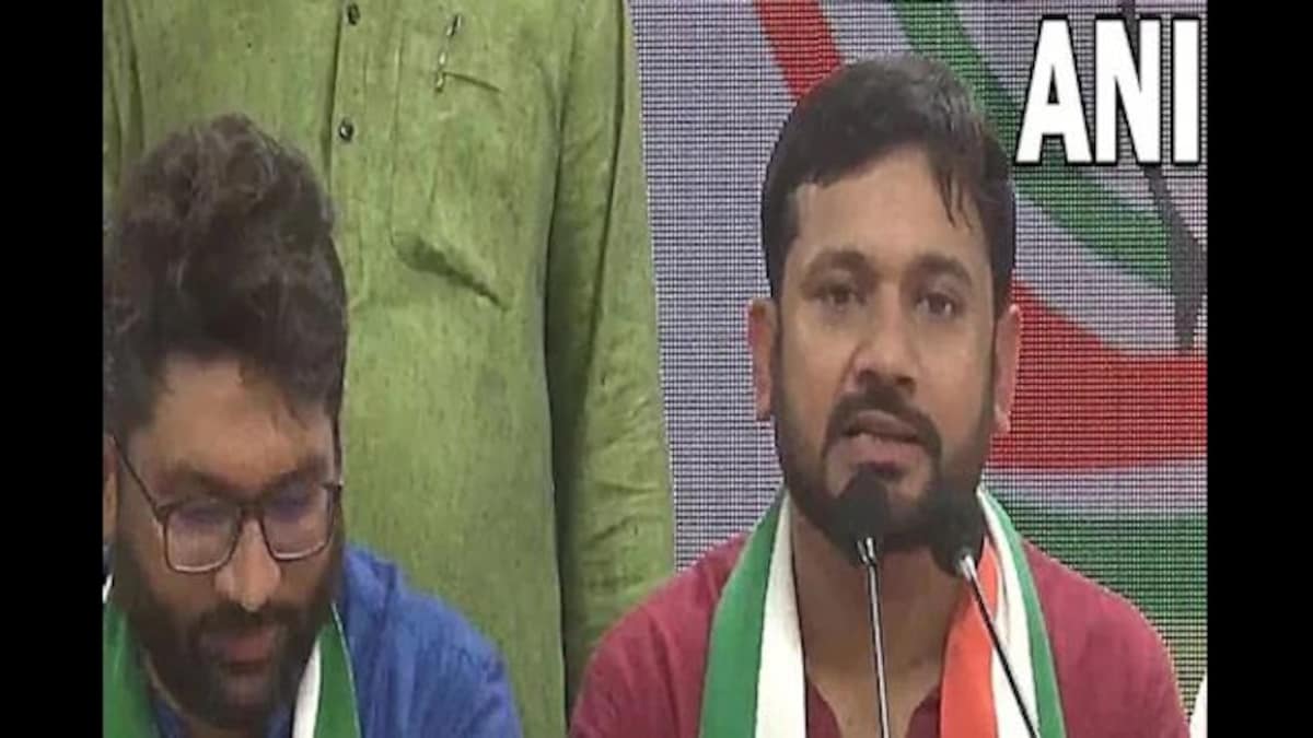 Ex-JNU student union president Kanhaiya Kumar joins Congress; Jignesh Mevani extends support to party