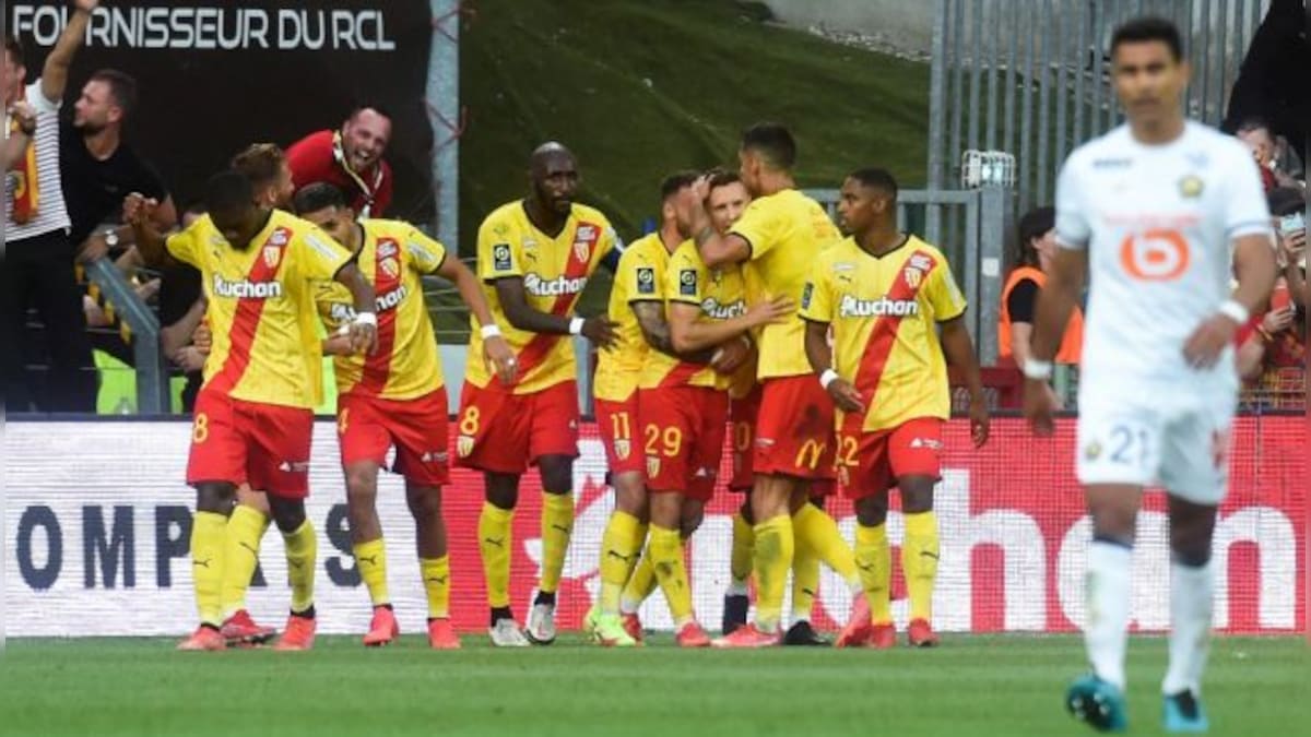 Ligue 1: Lens beat defending champions Lille in derby blighted by pitch invasion