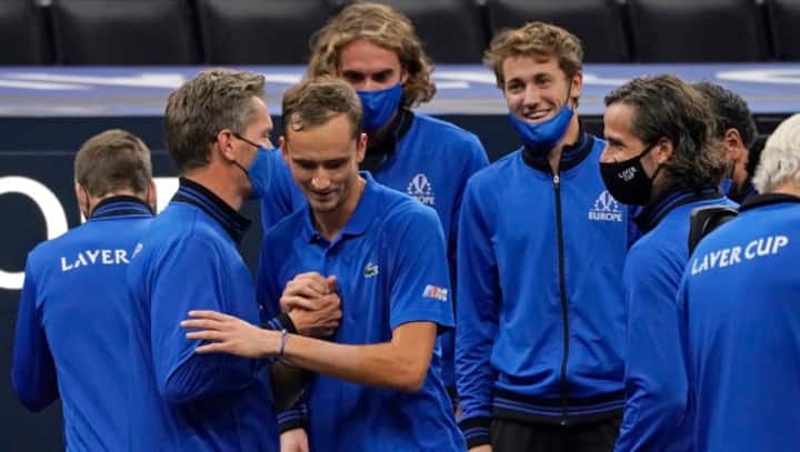 Laver Cup: Daniil Medvedev's convincing win puts Team Europe on course for fourth straight title