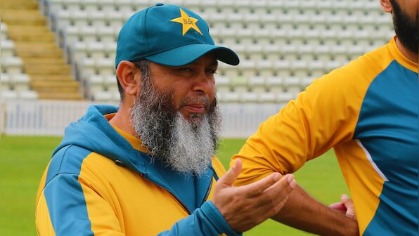 England cricketers 'very open-minded', would happily tour Pakistan, says Mushtaq Ahmed