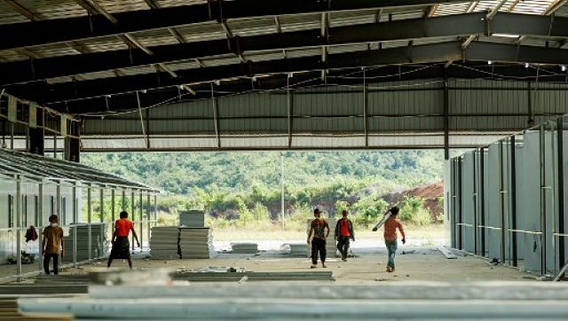 Shots in the dark: China quietly sending COVID-19 aid to Myanmar, rebel groups say Shots in the dark: China quietly sending COVID-19 aid to Myanmar, rebel groups say