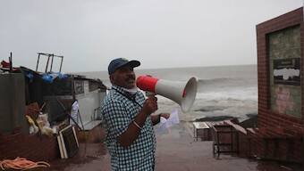 Cyclone Gulab: Landfall complete, cyclonic storm intensity unchanged; two dead, one missing in AP
