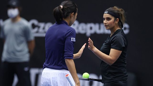 Ostrava Open 2021: Sania Mirza-Zhang Shuai win doubles title; Anett Kontaveit stuns Maria Sakkari Ostrava Open 2021: Sania Mirza-Zhang Shuai win doubles title; Anett Kontaveit stuns Maria Sakkari