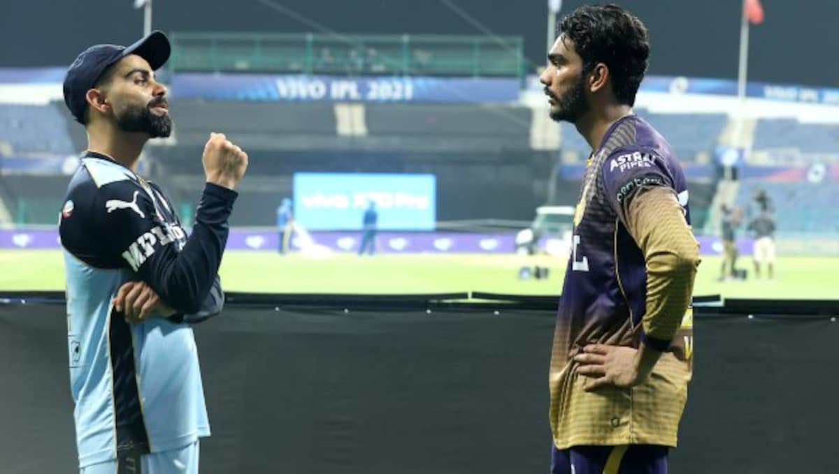 IPL 2021: Virat Kohli shares batting tips with Venkatesh Iyer after KKR beat RCB - Firstcricket News, Firstpost