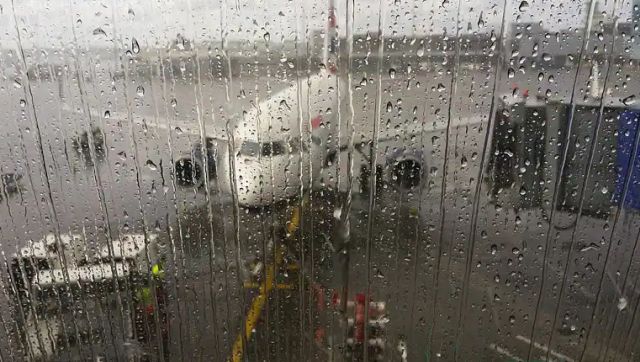 Heavy rains lash Delhi: Flight departures, arrivals impacted; airlines issue advisories Heavy rains lash Delhi: Flight departures, arrivals impacted; airlines issue advisories