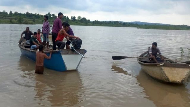 Three dead, 11 feared drowned after boat capsizes in Varada river in Maharashtra’s Amravati district Three dead, 11 feared drowned after boat capsizes in Varada river in Maharashtra’s Amravati district