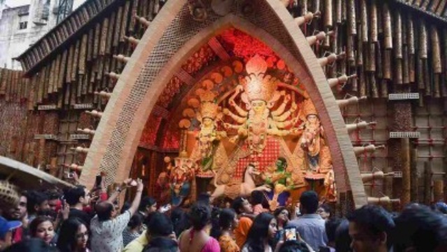 West Bengal extends COVID-19 curbs till 30 Oct; allows movement of people at night during Durga Puja West Bengal extends COVID-19 curbs till 30 Oct; allows movement of people at night during Durga Puja