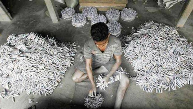 Anxiety in Sivakasi over Diwali norms in states as Delhi cracker ban hits peak season revenue Anxiety in Sivakasi over Diwali norms in states as Delhi cracker ban hits peak season revenue