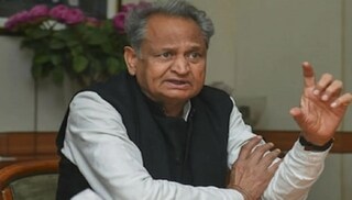 BJP blander religion med politik for at vinde afstemninger, siger Rajasthan cm Ashok Gehlot