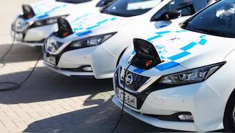 Jio-BP teams up with ride-hailing platform BluSmart to establish commercial EV charging stations