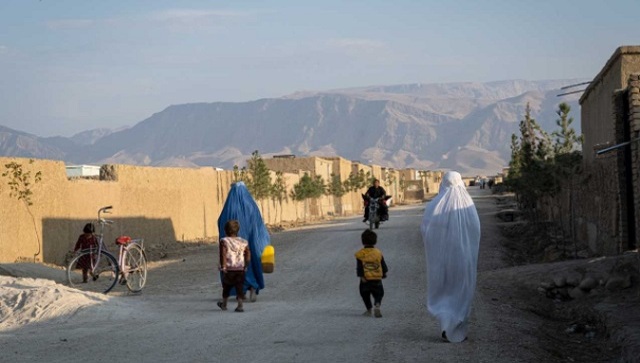 635,000 people uprooted from their homes in Afghanistan this year, says UN 635,000 people uprooted from their homes in Afghanistan this year, says UN