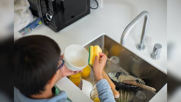 Enjoy squeaky clean utensils with these dishwashing liquids