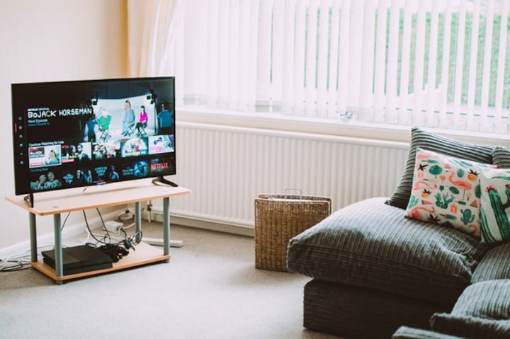 32 inch TV models for smaller rooms