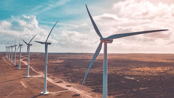 How much of the world’s energy comes from fossil fuels? Can renewables replace it all?