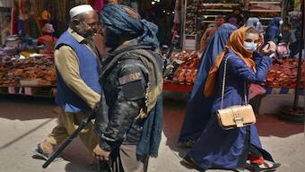 Arms dealers in Afghanistan make the most of US-left weapons