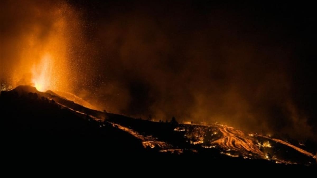 Volcano erupts on Spain’s La Palma island; eight houses destroyed, 5,000 people evacuated