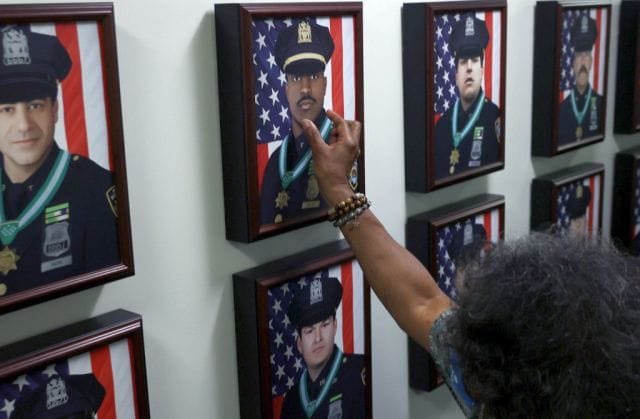 NYC Police Unveils 'Wall Of Heroes' Memorial Honouring Cops Who Laid ...