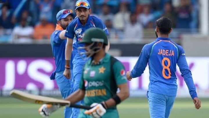 Super Sunday: Arch-rivals in cricket, football and F1 take centrestage on 24 October