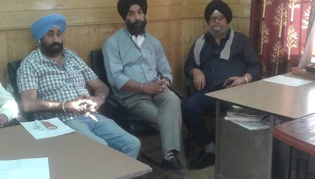 Members of the Sikh Gurudwara Prabandhak Committee in Srinagar have said that Sikh and Hindu workers will shun work until authorities make better arrangements for their protection. Firstpost/ Ishfaq Naseem