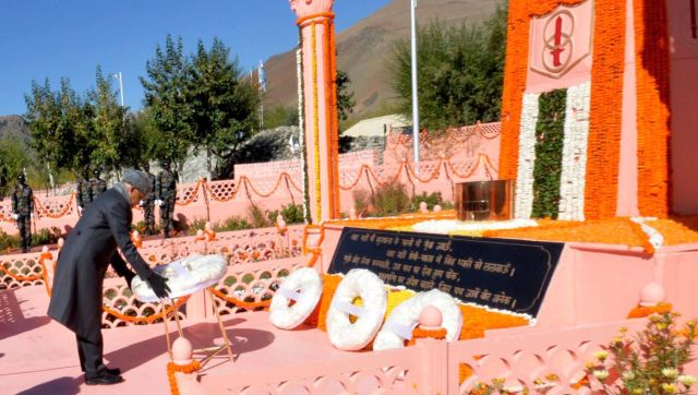 President Kovind lays wreath at Kargil War Memorial in Drass, celebrates Dussehra with troops President Kovind lays wreath at Kargil War Memorial in Drass, celebrates Dussehra with troops
