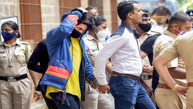 Cruise drugs case: 'Independent witness' visits Mumbai top cop after explosive 'bribe' claim Cruise drugs case: 'Independent witness' visits Mumbai top cop after explosive 'bribe' claim