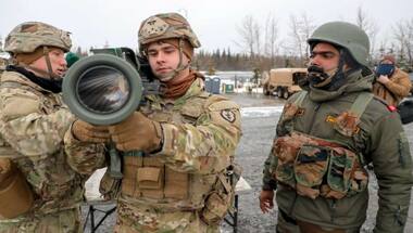 India and US armies 'battle' it out in Alaska