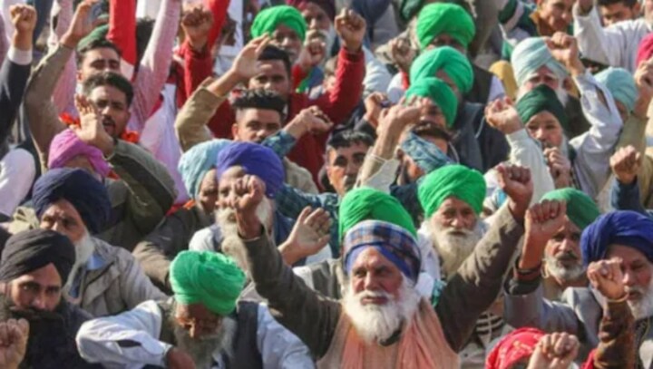 Farmers announce 'Sansad Chalo' on 29 November, mahapanchayat in Lucknow today