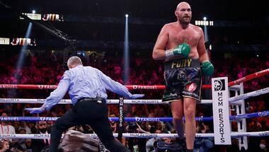 Tyson Fury knocks out Deontay Wilder to retain WBC heavyweight boxing crown