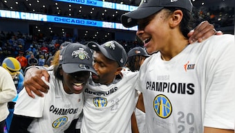 WNBA: Candace Parker inspires Chicago Sky to first title with victory over Phoenix Mercury