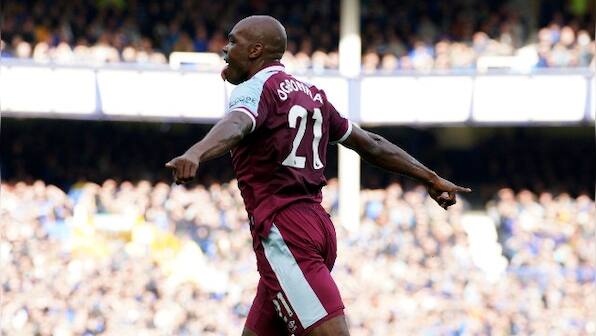 Premier League: West Ham's Angelo Ogbonna faces long lay-off after knee injury