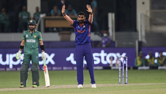 T20 World Cup 2021: India need to find right balance without relying too much on Bumrah, says Muralitharan T20 World Cup 2021: India need to find right balance without relying too much on Bumrah, says Muralitharan