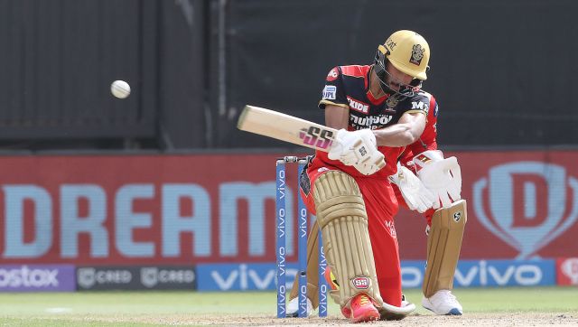 IPL 2021: Third umpire Krishnamachari Srinivasan fails to spot spike, slammed by pundits IPL 2021: Third umpire Krishnamachari Srinivasan fails to spot spike, slammed by pundits