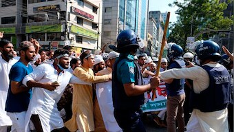 Bangladesh: Protests erupt in Dhaka amid Muslim-Hindu tensions; security forces use tear gas and batons