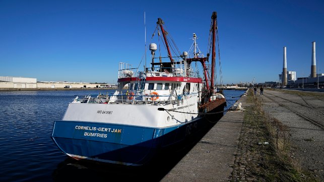 Ahead of meeting with UK PM, French President Macron says British credibility at stake in fishing spat Ahead of meeting with UK PM, French President Macron says British credibility at stake in fishing spat