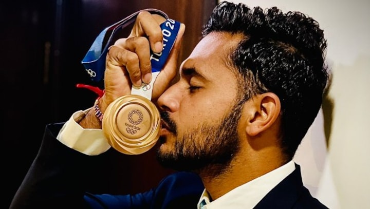India sweep FIH Annual Hockey Awards, men's Olympic champions Belgium question the process