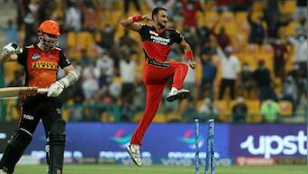 IPL Auction 2022: From Du Plessis to Hazlewood, full list of players bought by RCB and final squad