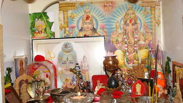 How are Hindus treated in states where they are in a minority? How are Hindus treated in states where they are in a minority?