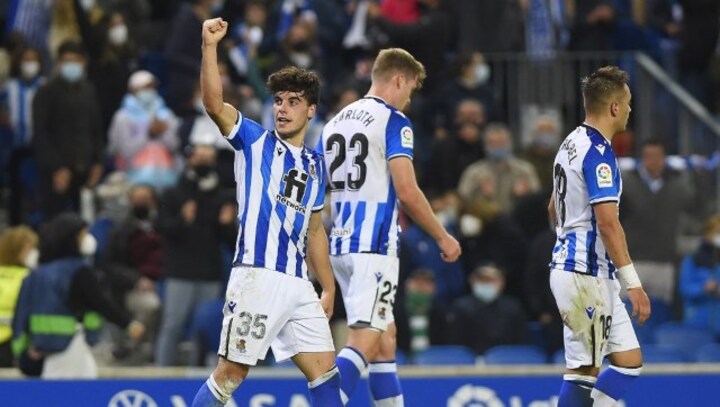 LaLiga: Late Julen Lobete goal sends 10-man Real Sociedad top of league table