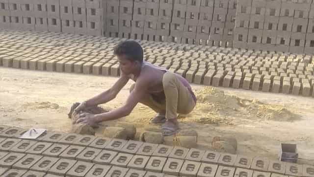 In Kashmir, wave of fear spreads among minority community after militant attacks In Kashmir, wave of fear spreads among minority community after militant attacks