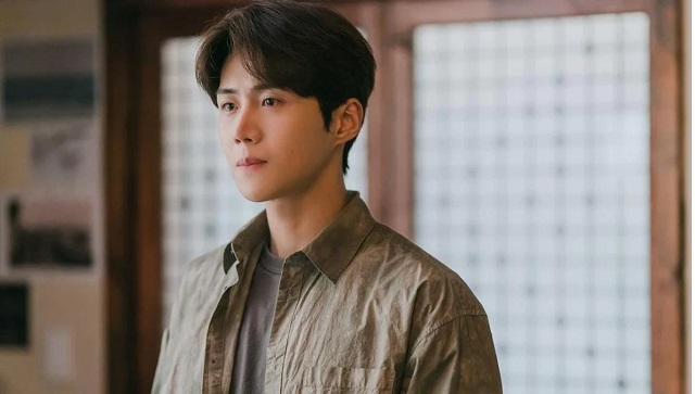 Kim Seon Ho's former girlfriend reacts to actor's apology: 'Don't feel good to watch him collapse in the moment' Kim Seon Ho's former girlfriend reacts to actor's apology: 'Don't feel good to watch him collapse in the moment'